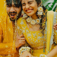 OFF White Necklace Set