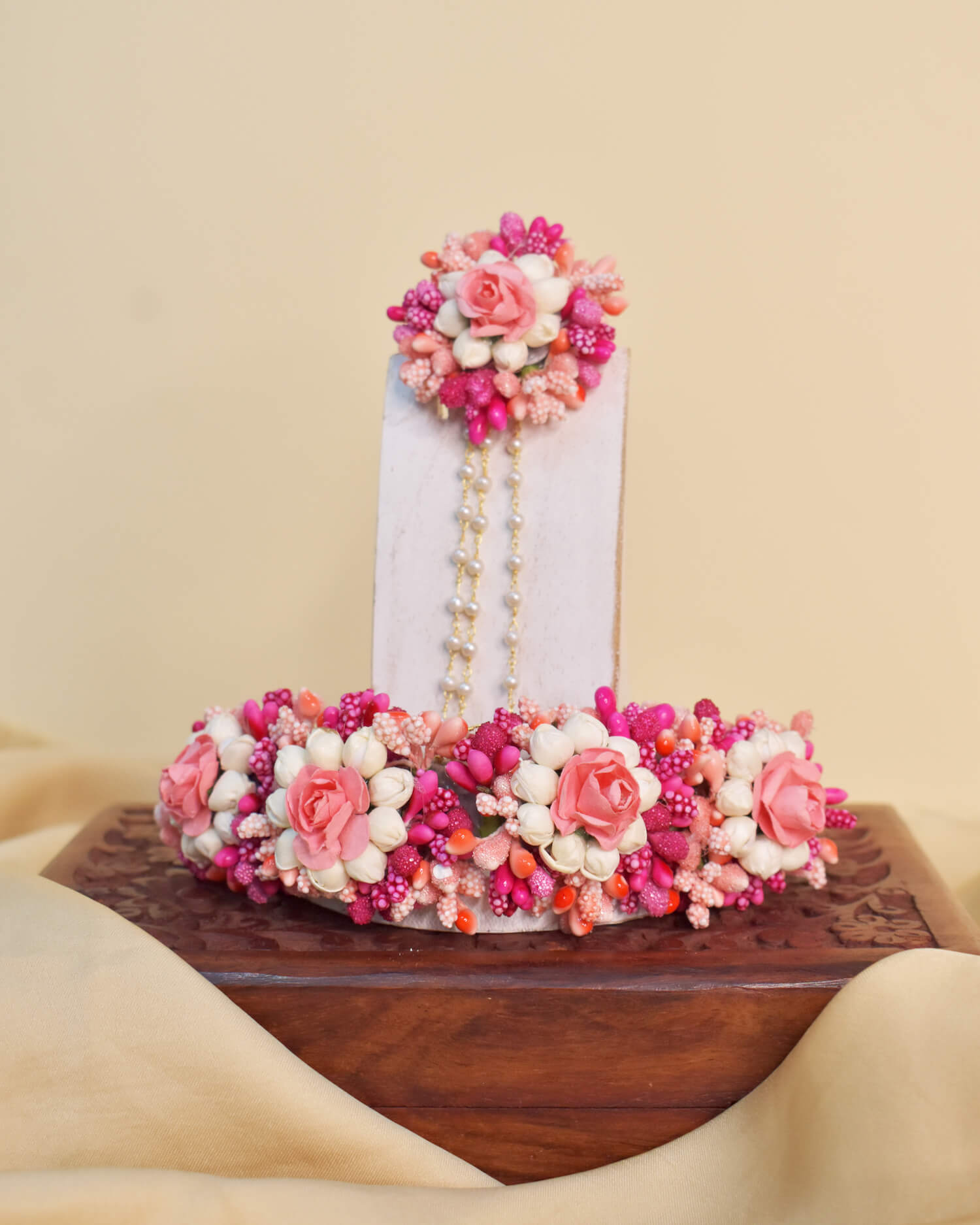 Dashing Pink And Orang Necklace Set