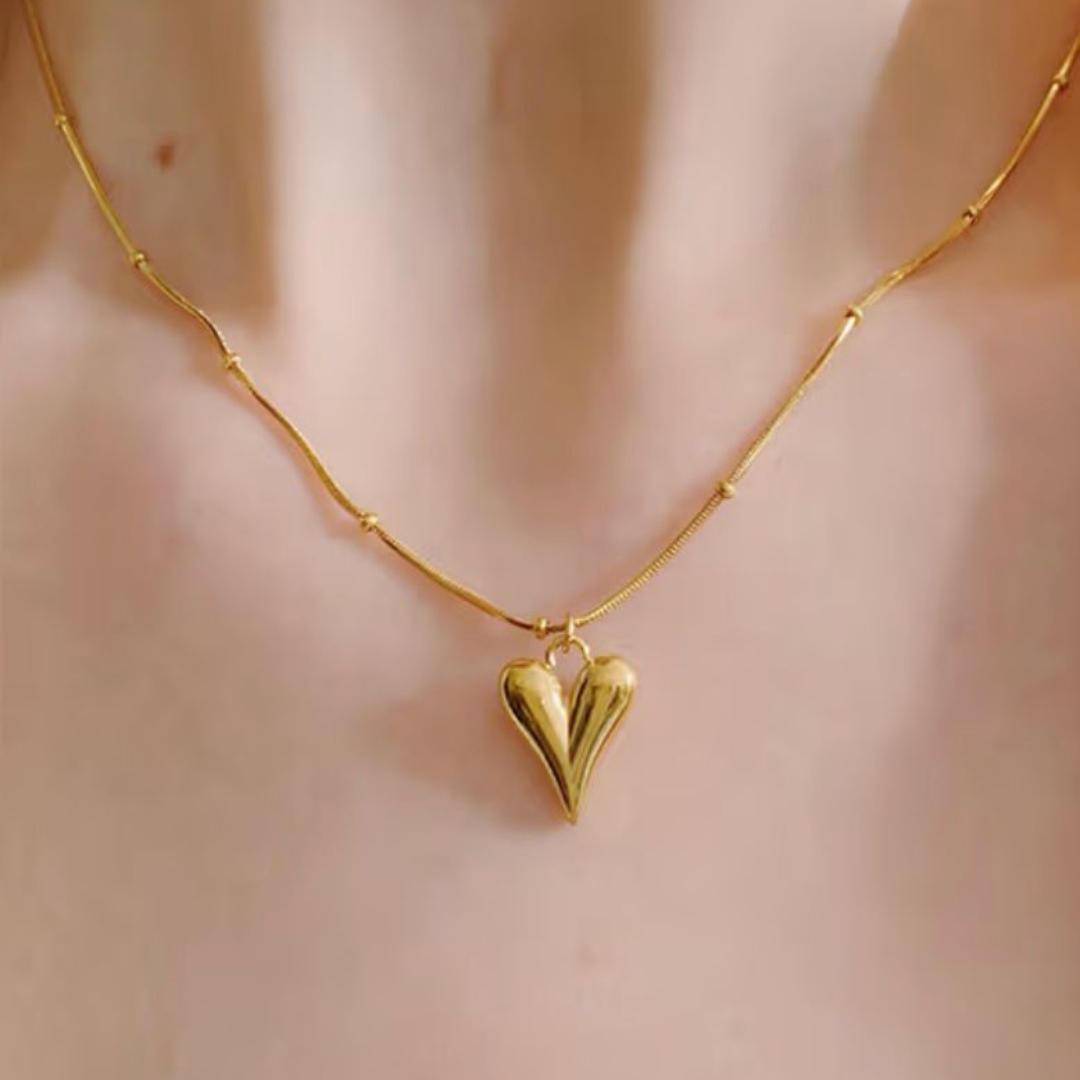 Antiarins Heart Pendent with Chain