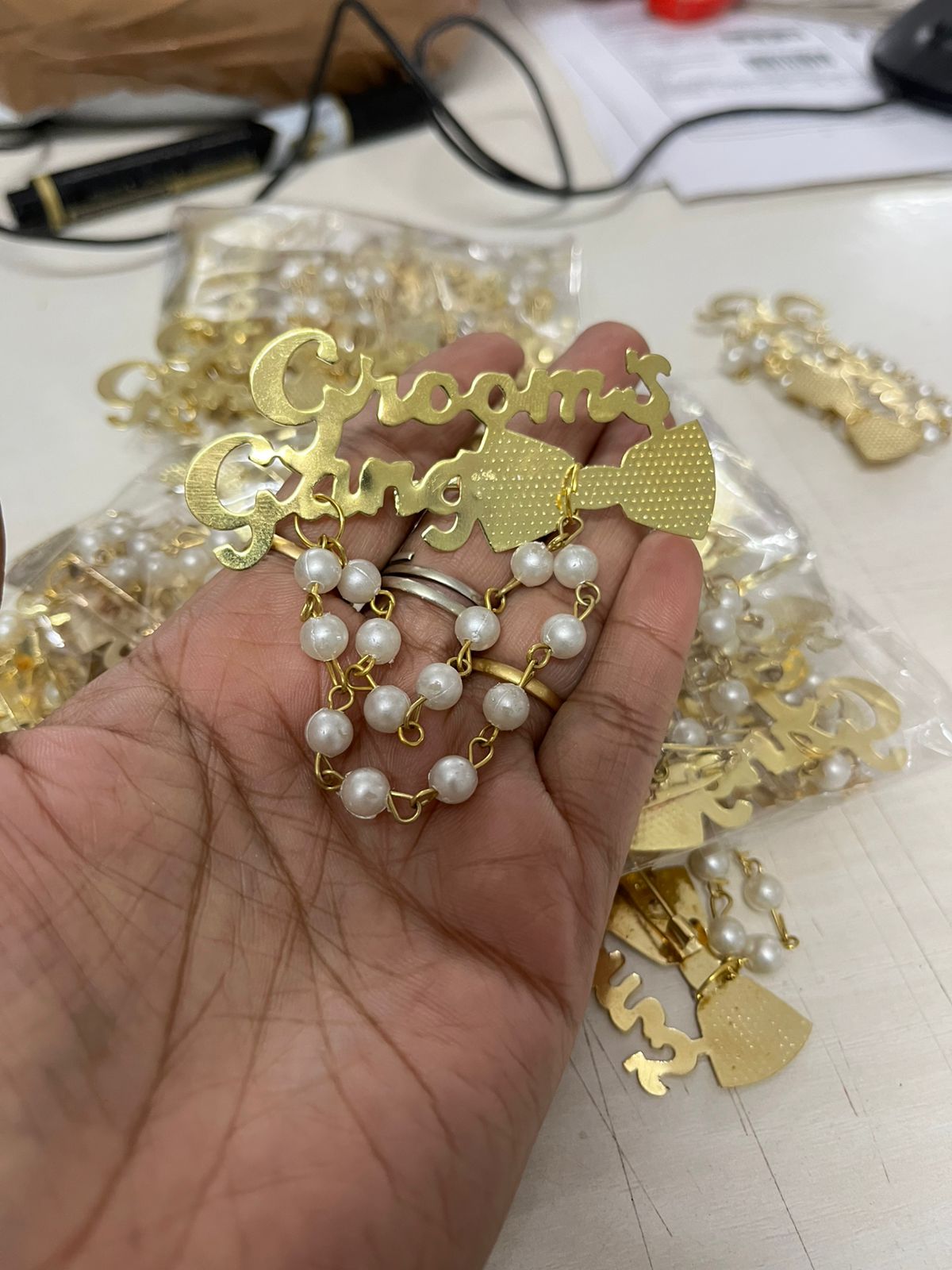 Team Bride Weeding Brooch